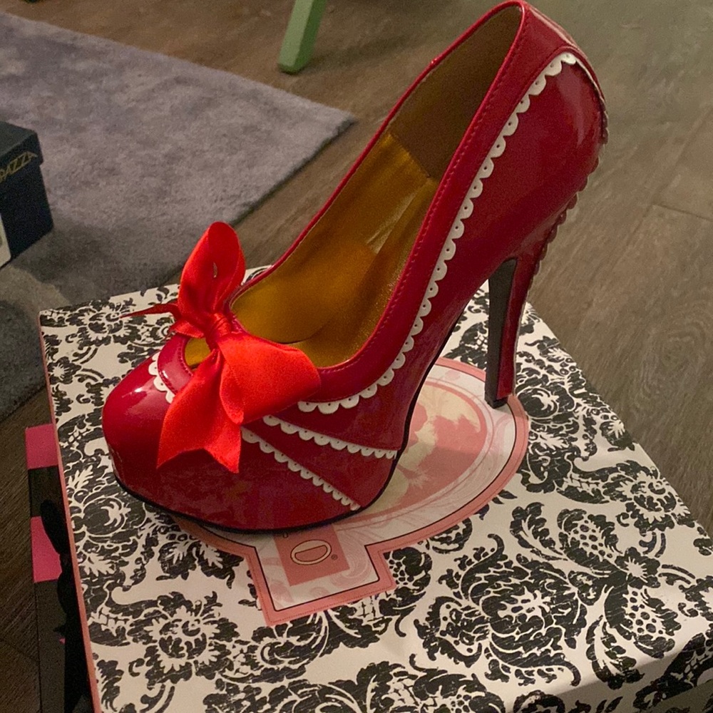 Bordello Pinup Girl shoes